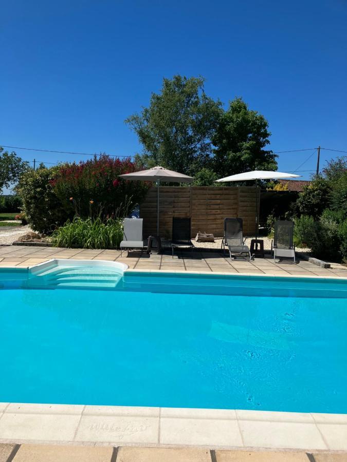 Fleurs Sauvages A Rebeuse New Hosts Full Of Nature Apartment Corgnac-sur-l'Isle