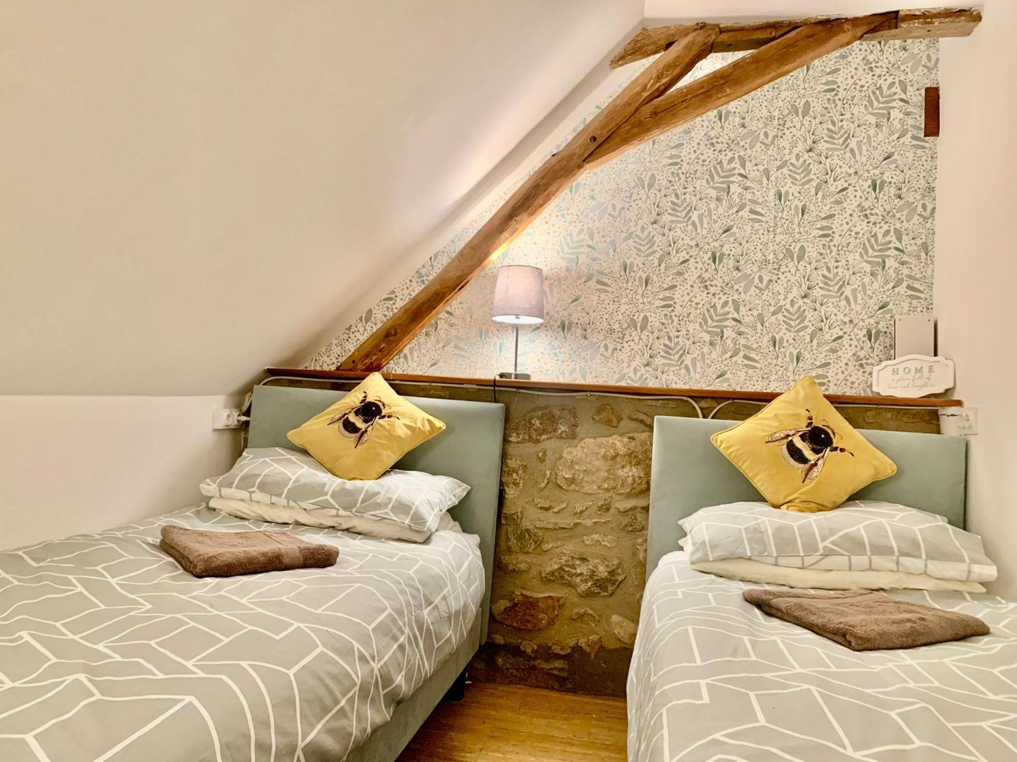 Fleurs Sauvages A Rebeuse New Hosts Full Of Nature